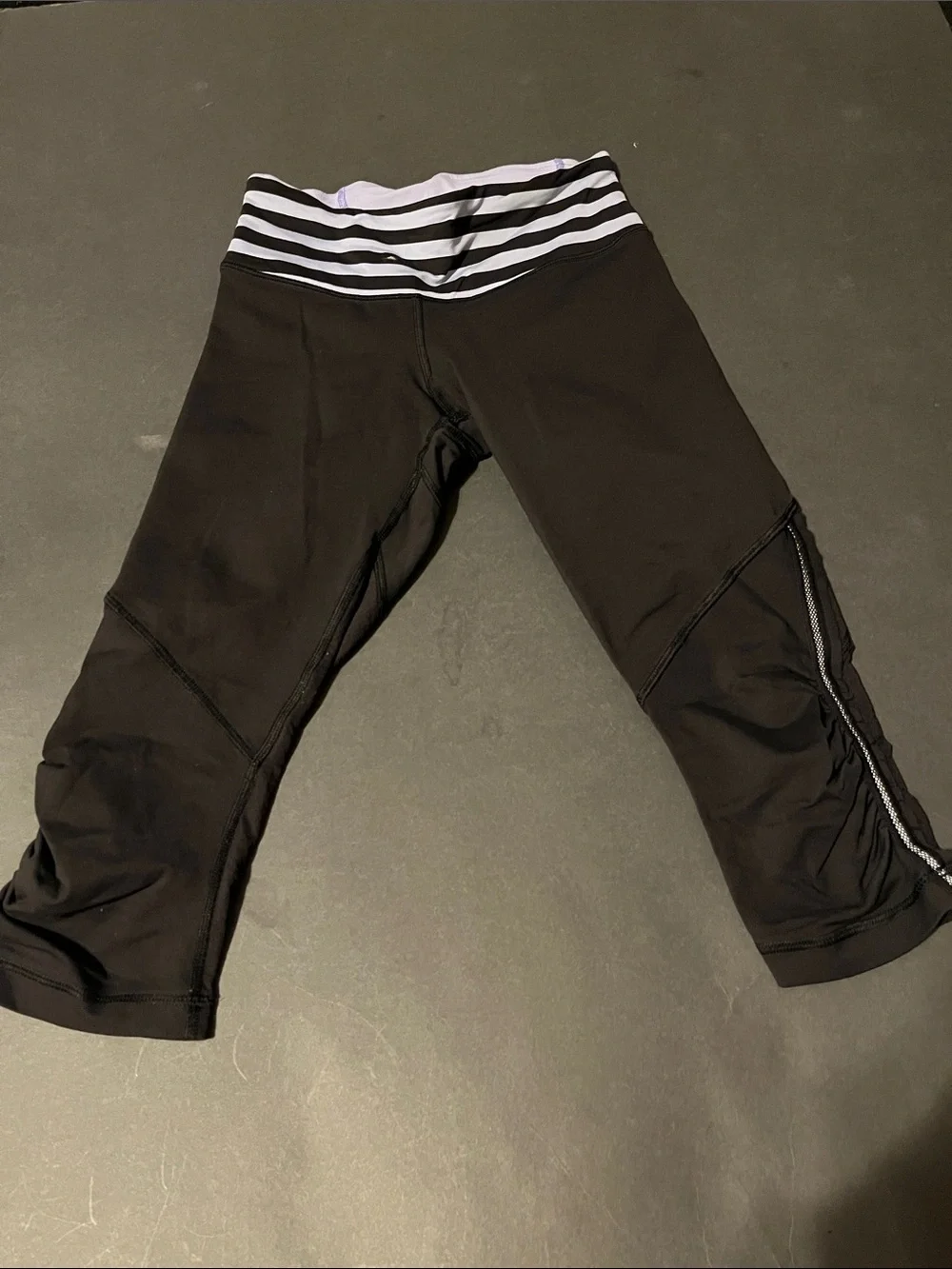 Lululemon athletica Mixed-Print Leggings and Capris Set- Size 4